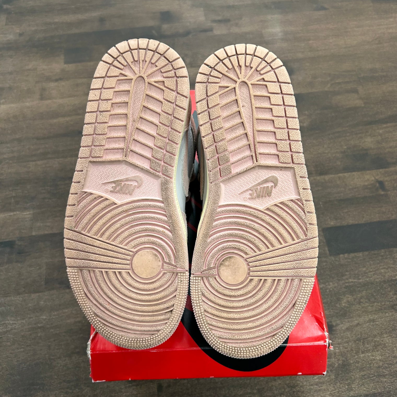 Washed Pink Jordan 1 High (USED)