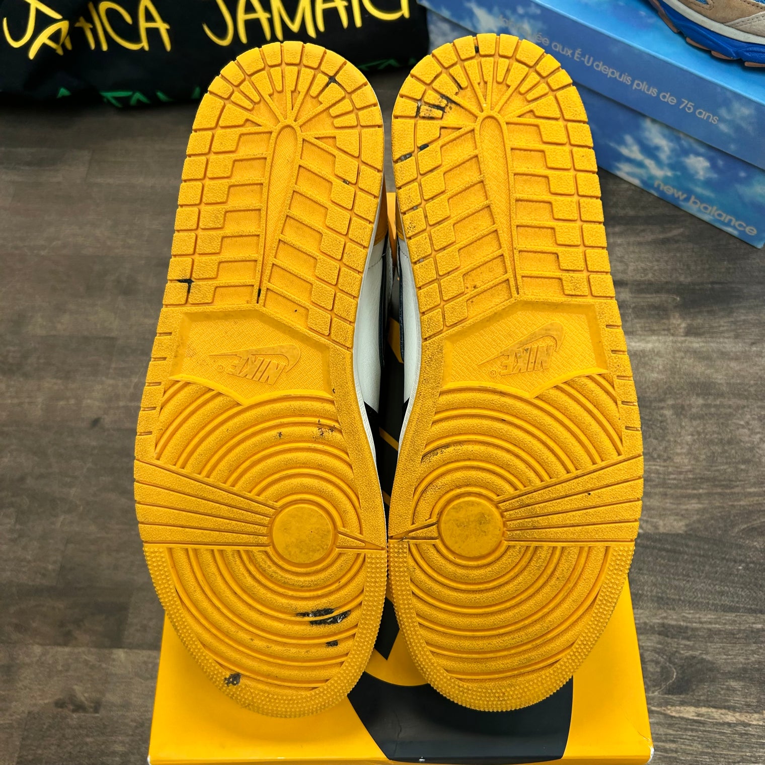 Jordan 1 High Taxi Yellow Toe (USED)