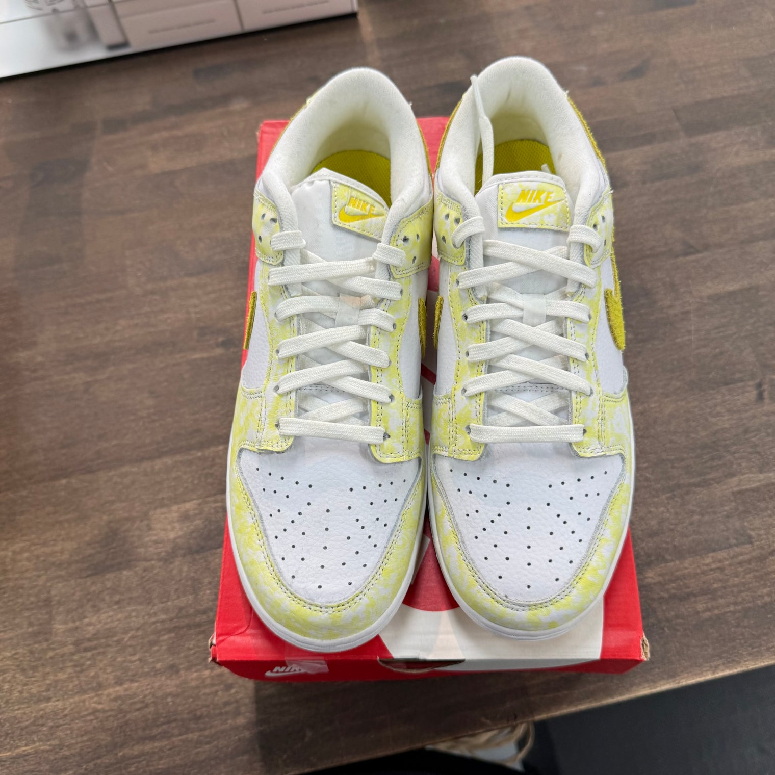 Yellow Strike Nike Dunk Low (W) (USED)