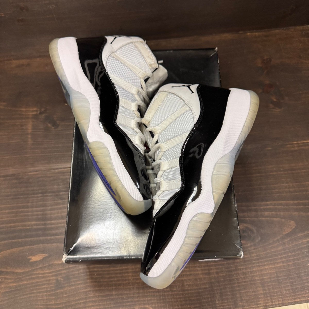 Jordan 11 Retro Concord (2018) - Image 2