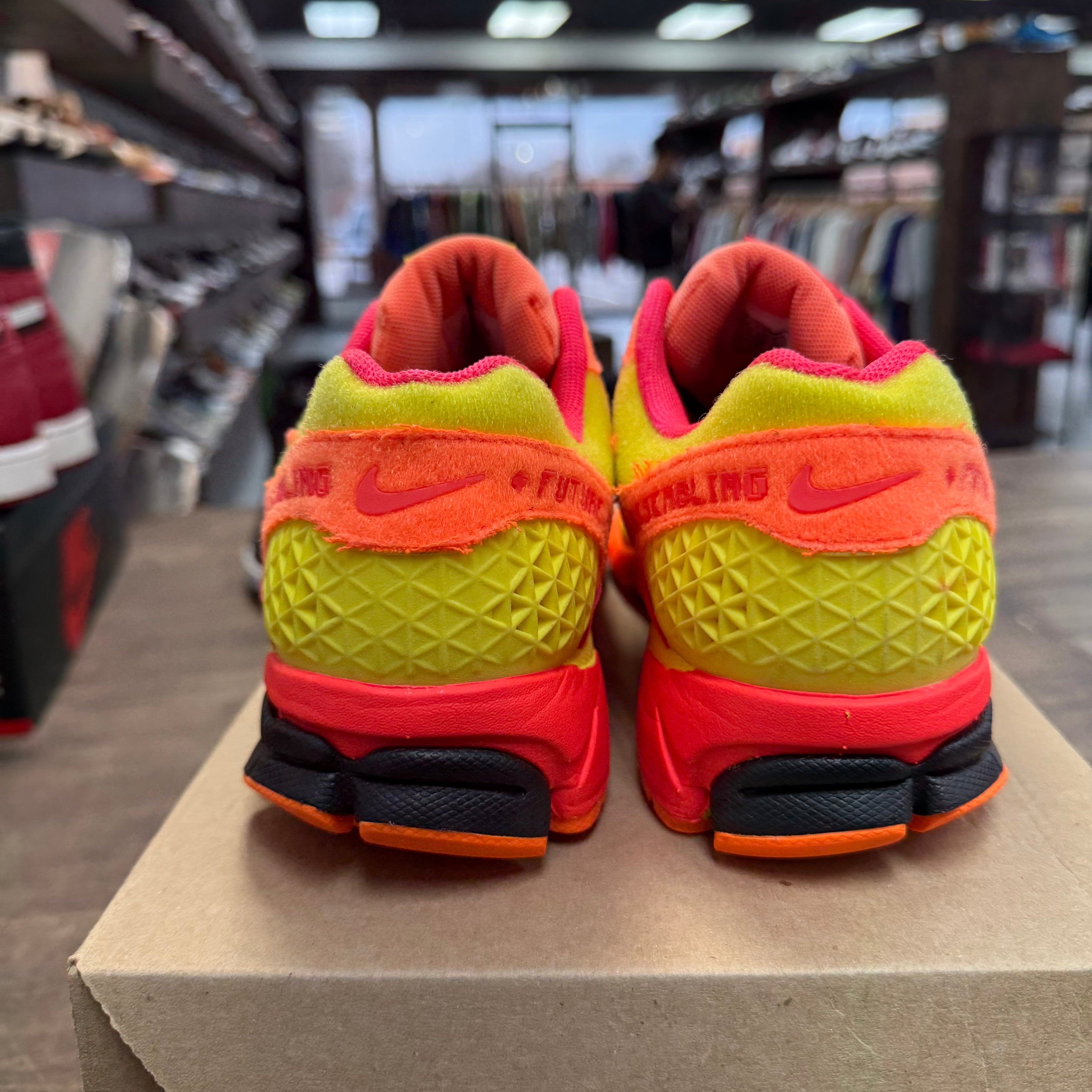 Nike Doernbecher Nike Zoom Vomero 5 (USED, No Box) Size 9 (Pre-Owned) - Image 4