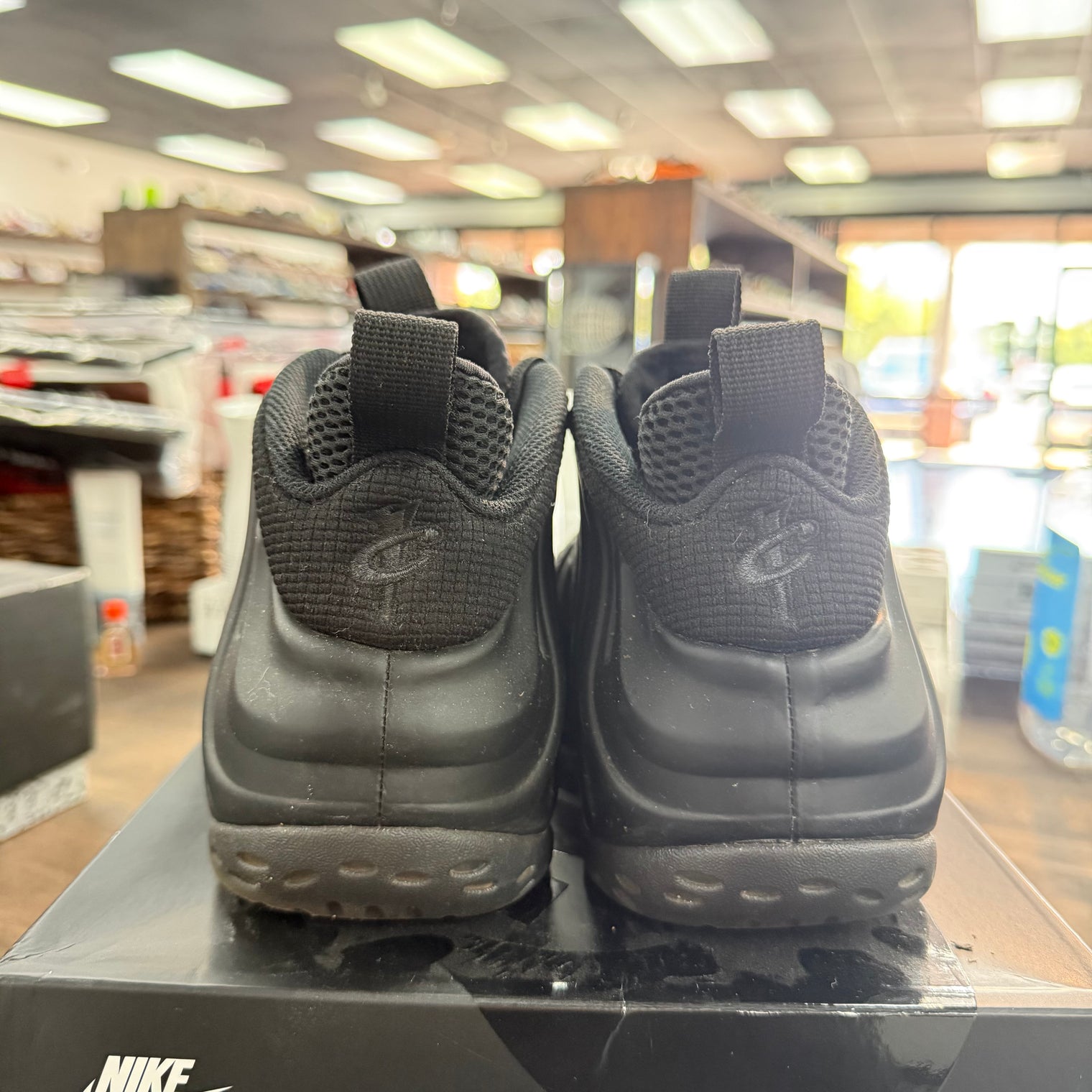 Anthracite Air Foamposite One (2023) (USED)