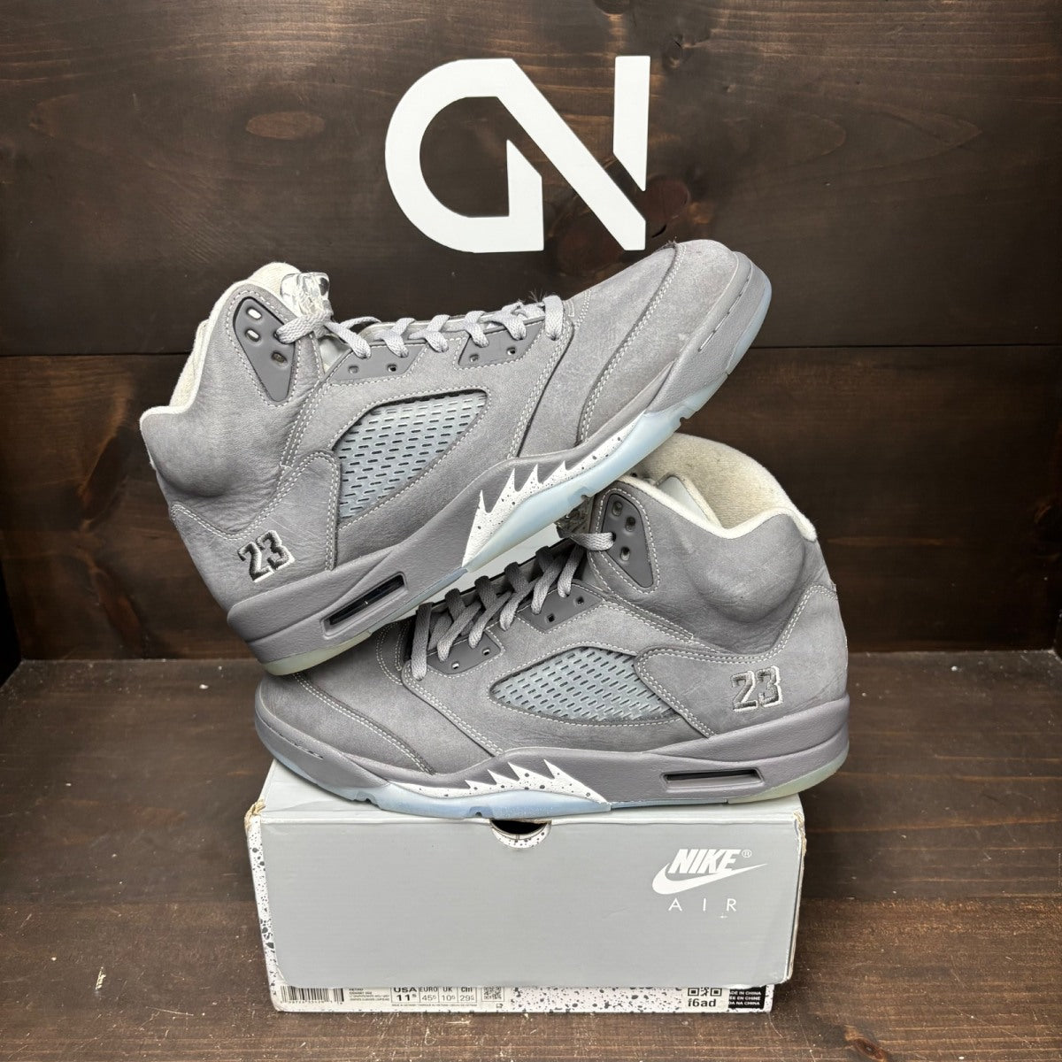 Jordan 5 Retro Wolf Grey (2026) - Image 1
