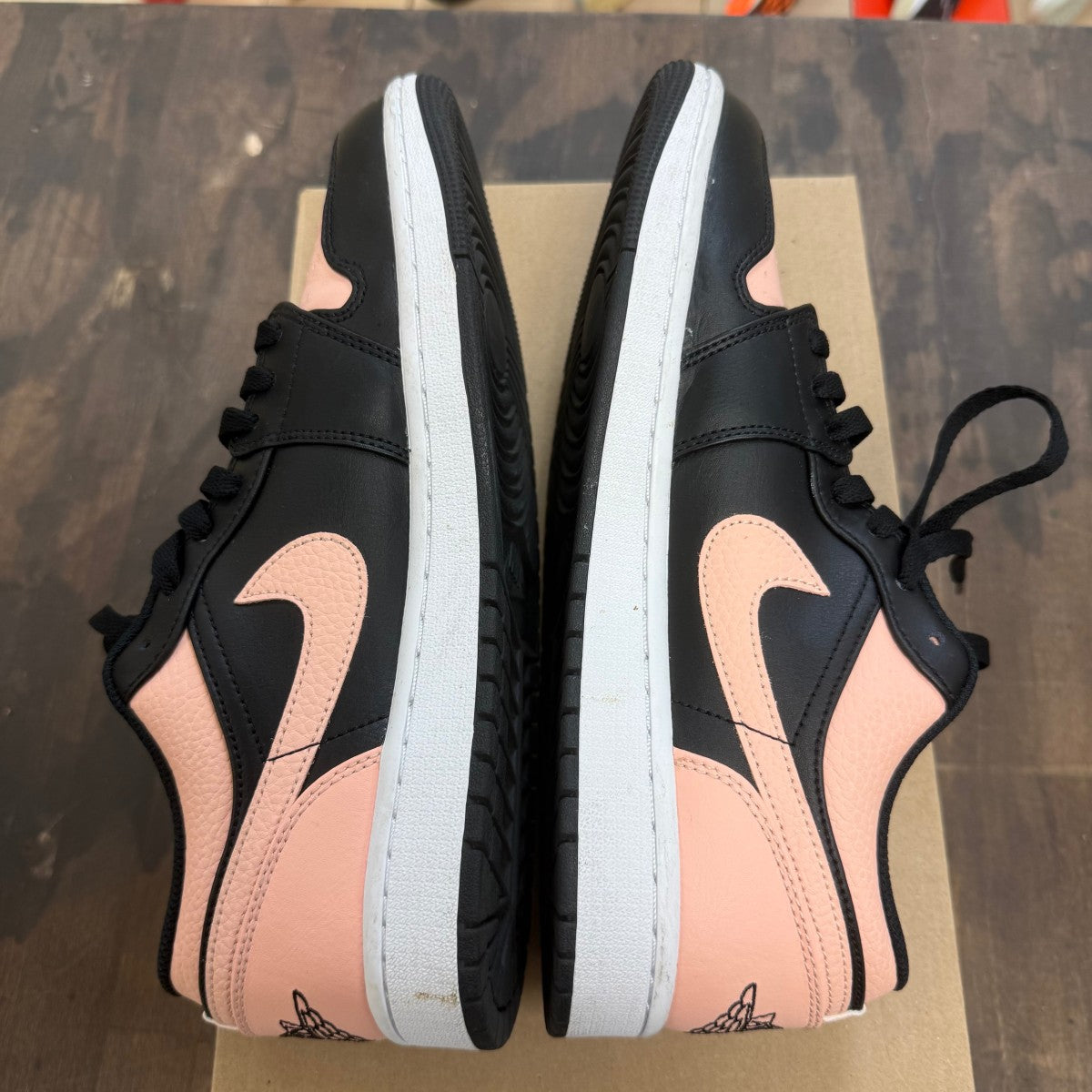 Jordan 1 Low Crimson Tint Size 9.5 (Pre-Owned) - Image 2