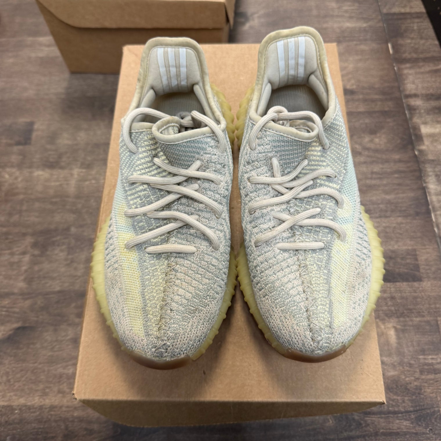 Citrin adidas Yeezy Boost 350 V2 (USED,No Box)