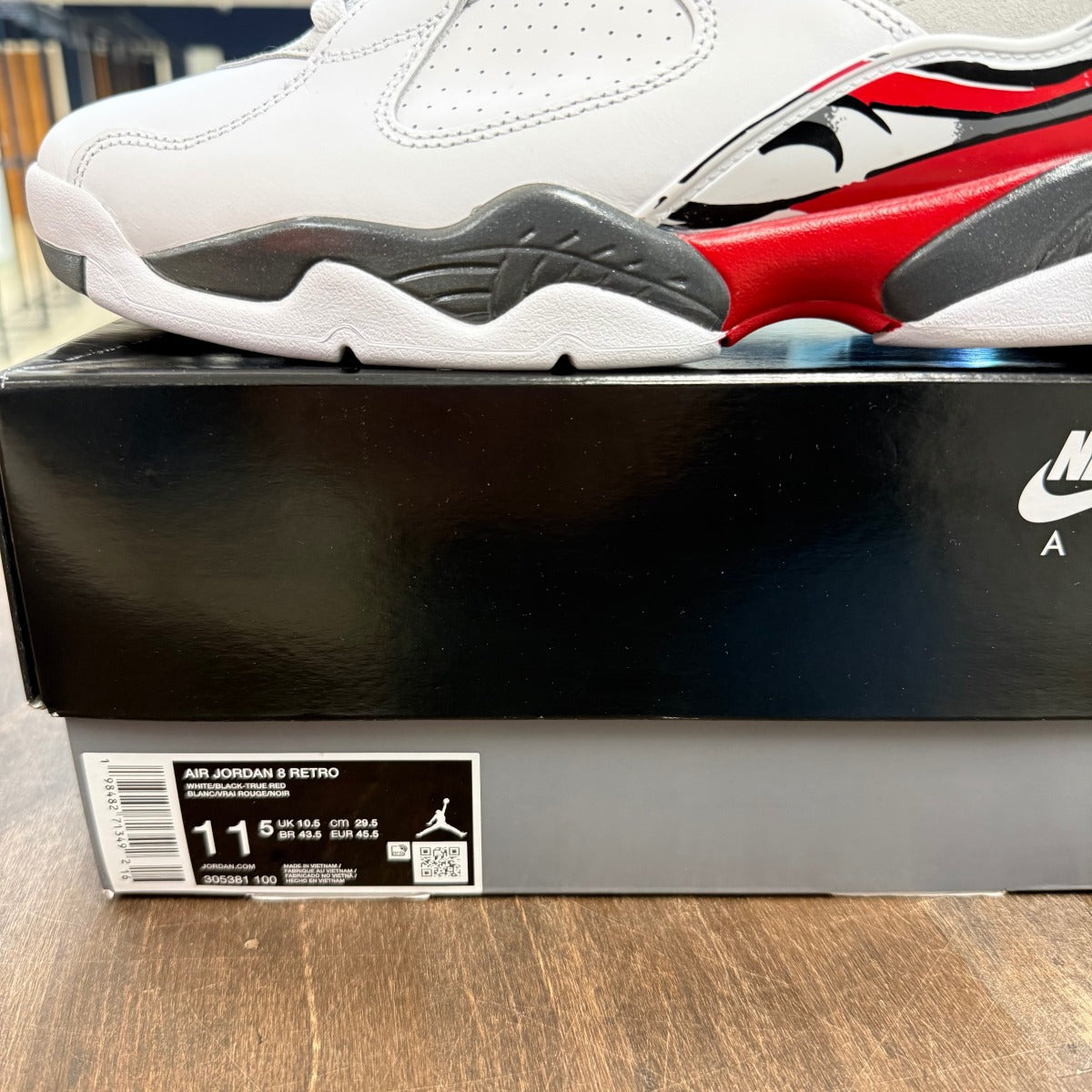 Jordan 8 Retro White True Red (2025) Size 11.5 (Pre-Owned) - Image 6