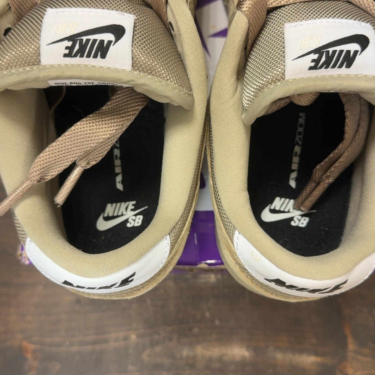 Nike SB Dunk Low Pro B Parachute Beige Size 10 (Pre-Owned) - aux
