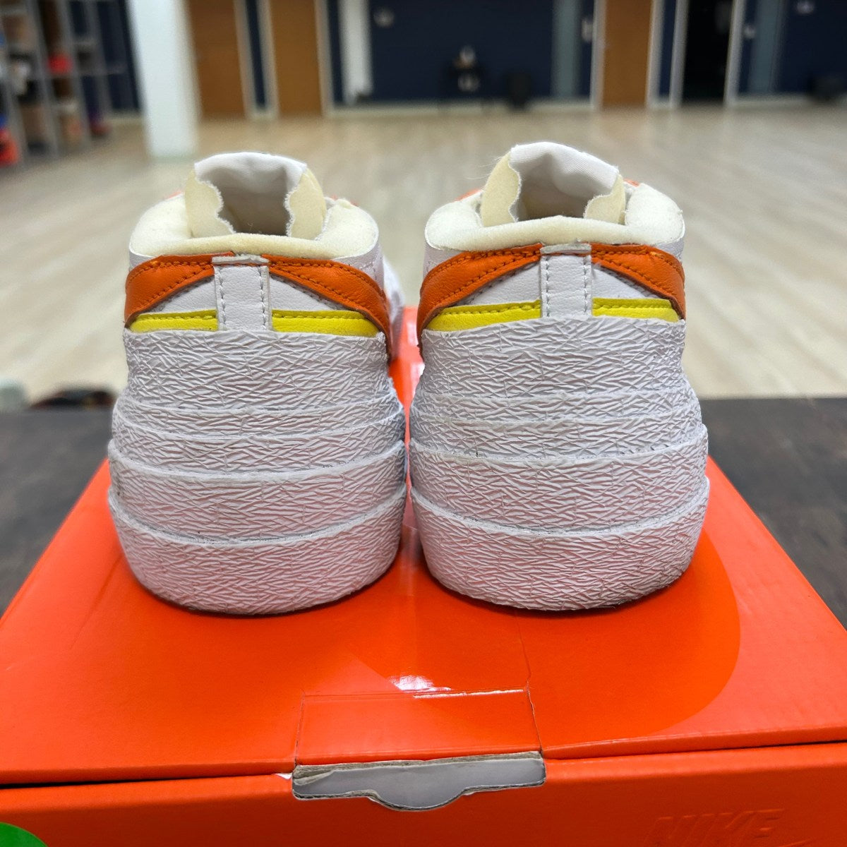 Nike Blazer Low sacai White Magma Orange - Image 4