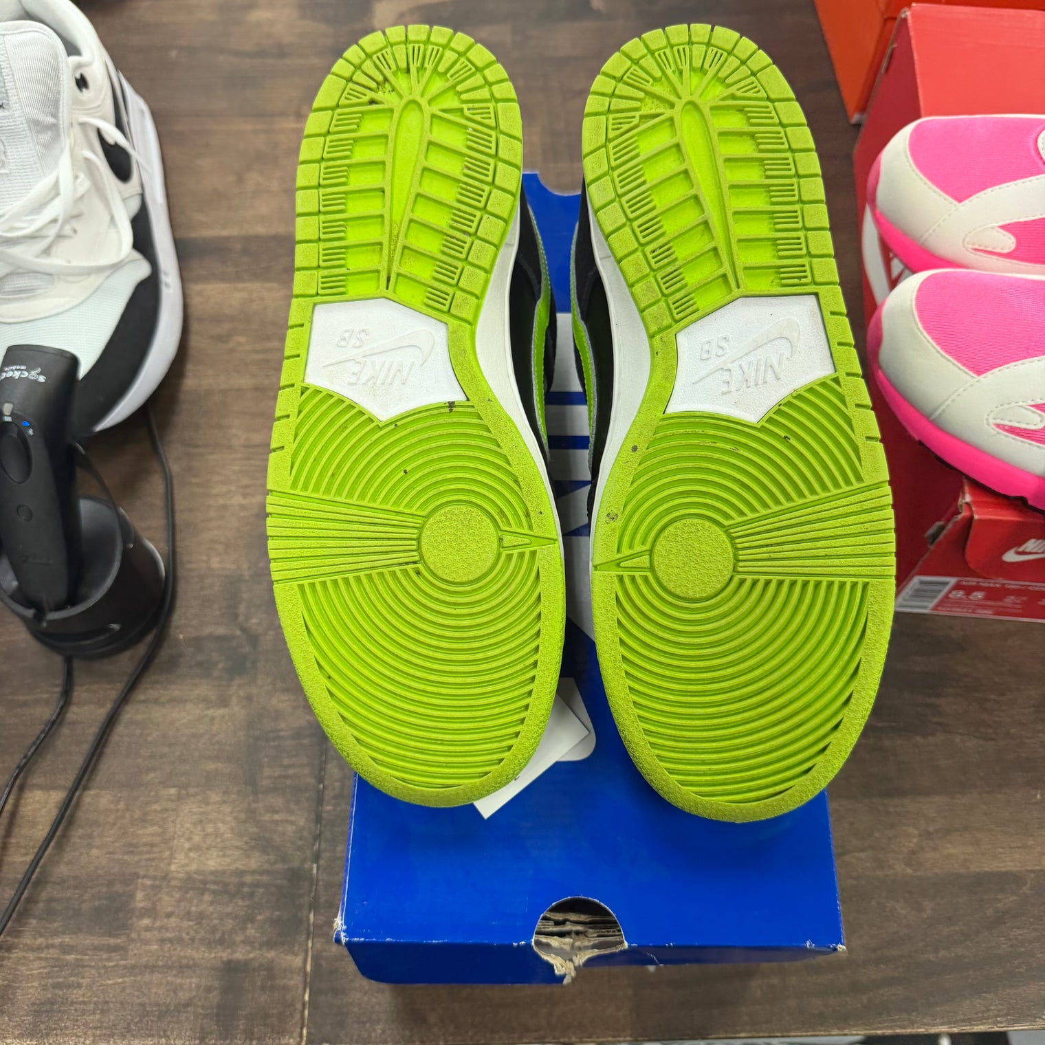 Neon J Pack Nike SB Dunk Low (2011) (USED)