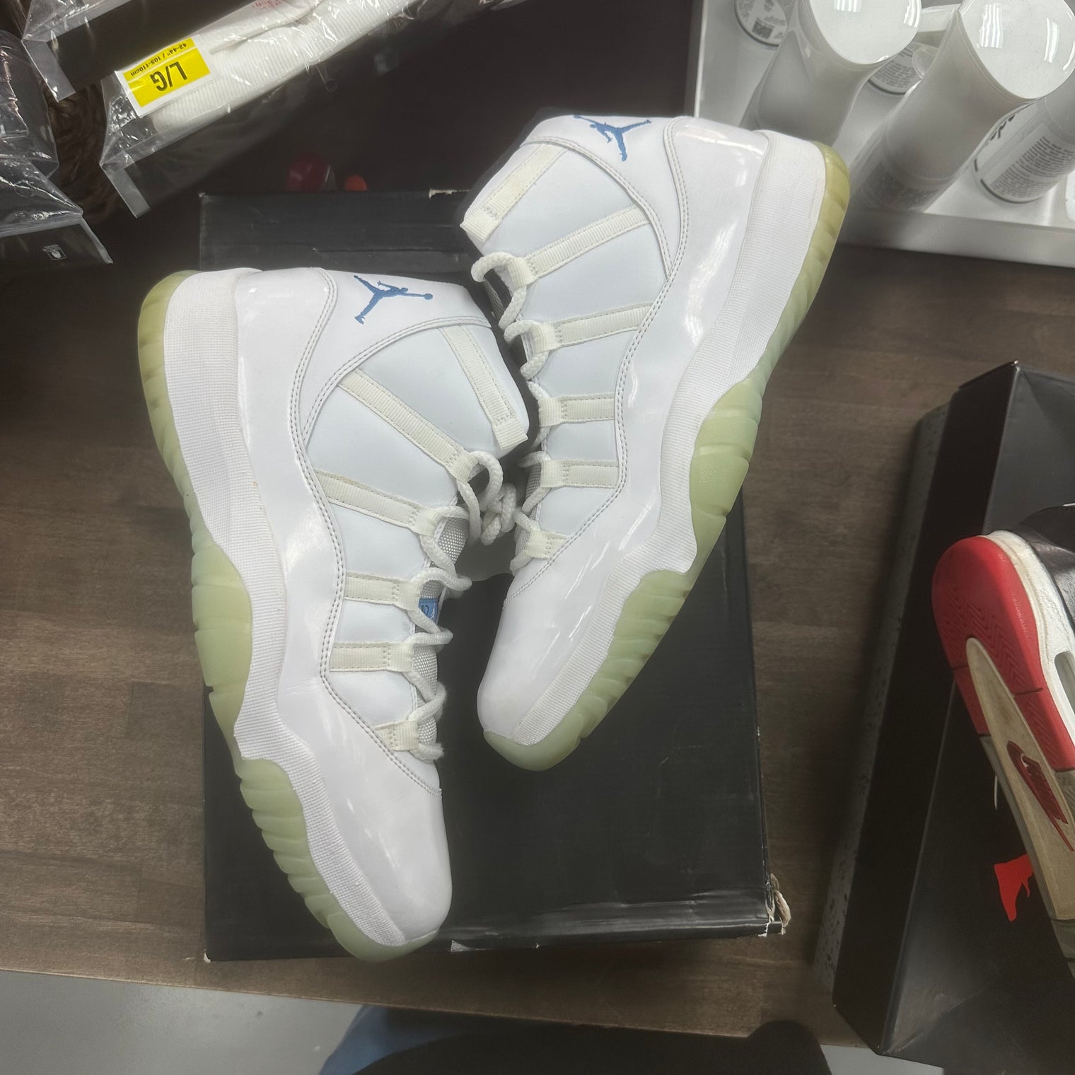 Legend Blue Jordan 11 Retro (2014) (USED, no insoles)