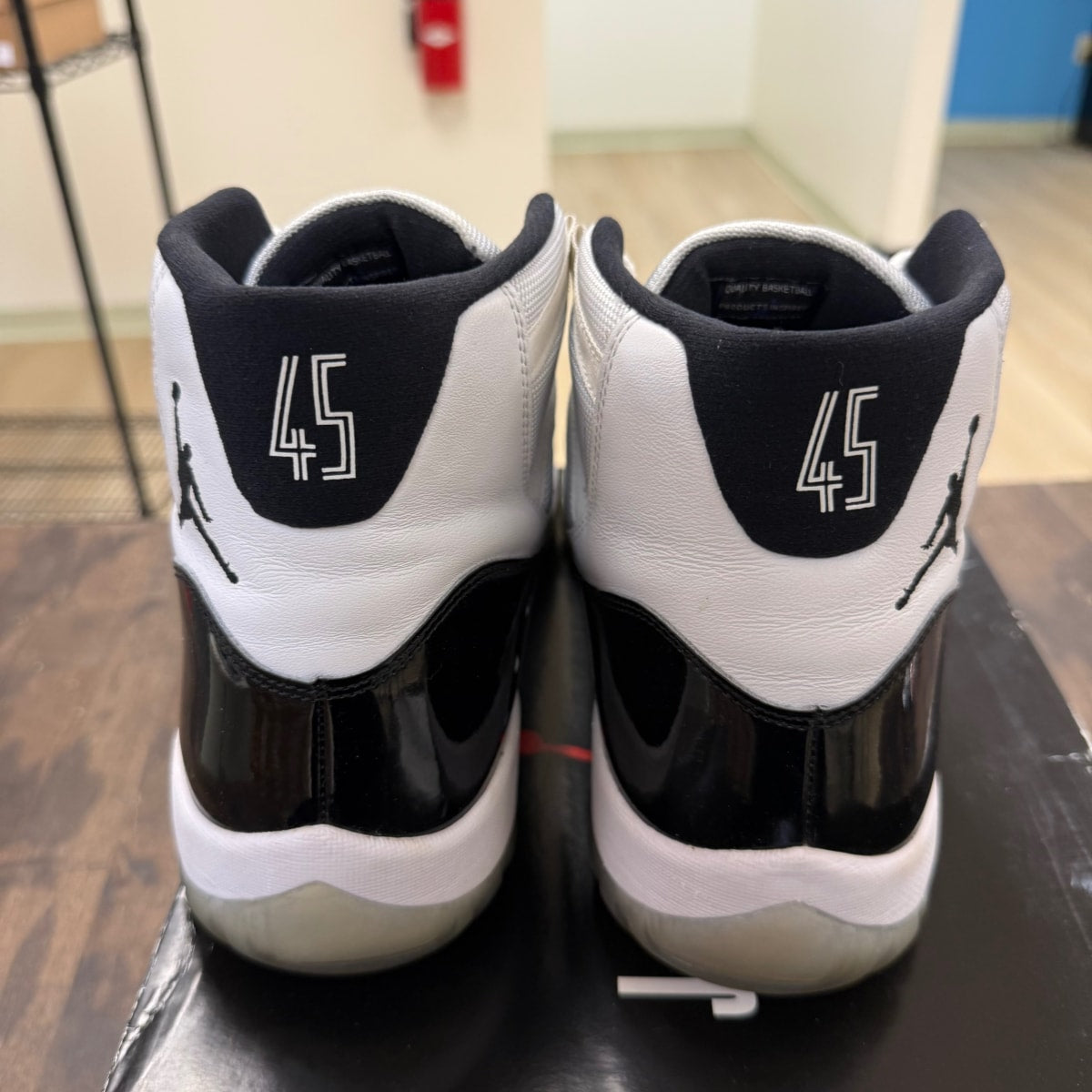 Jordan 11 Retro Concord (2018) - Image 3