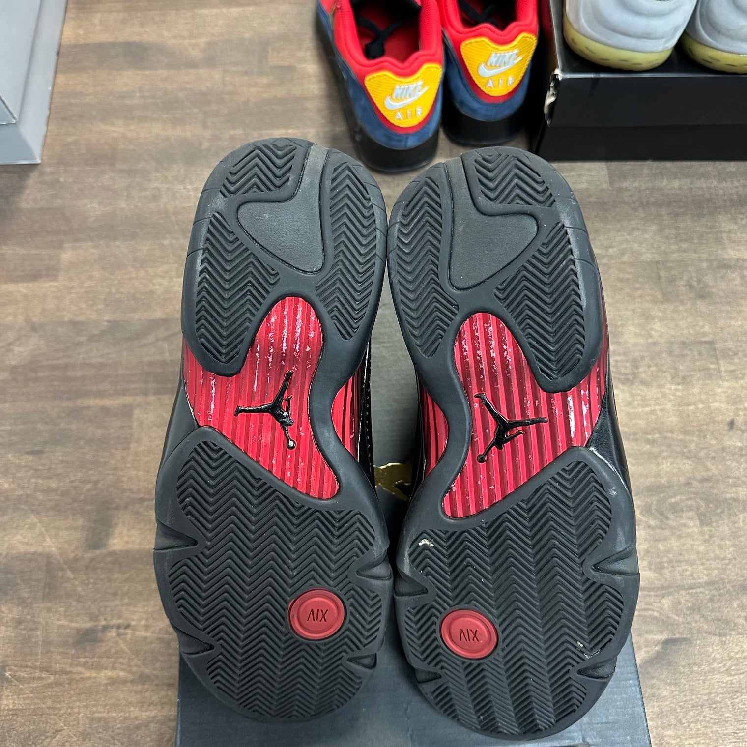 Last Shot Jordan 14 Retro (2018) (USED)