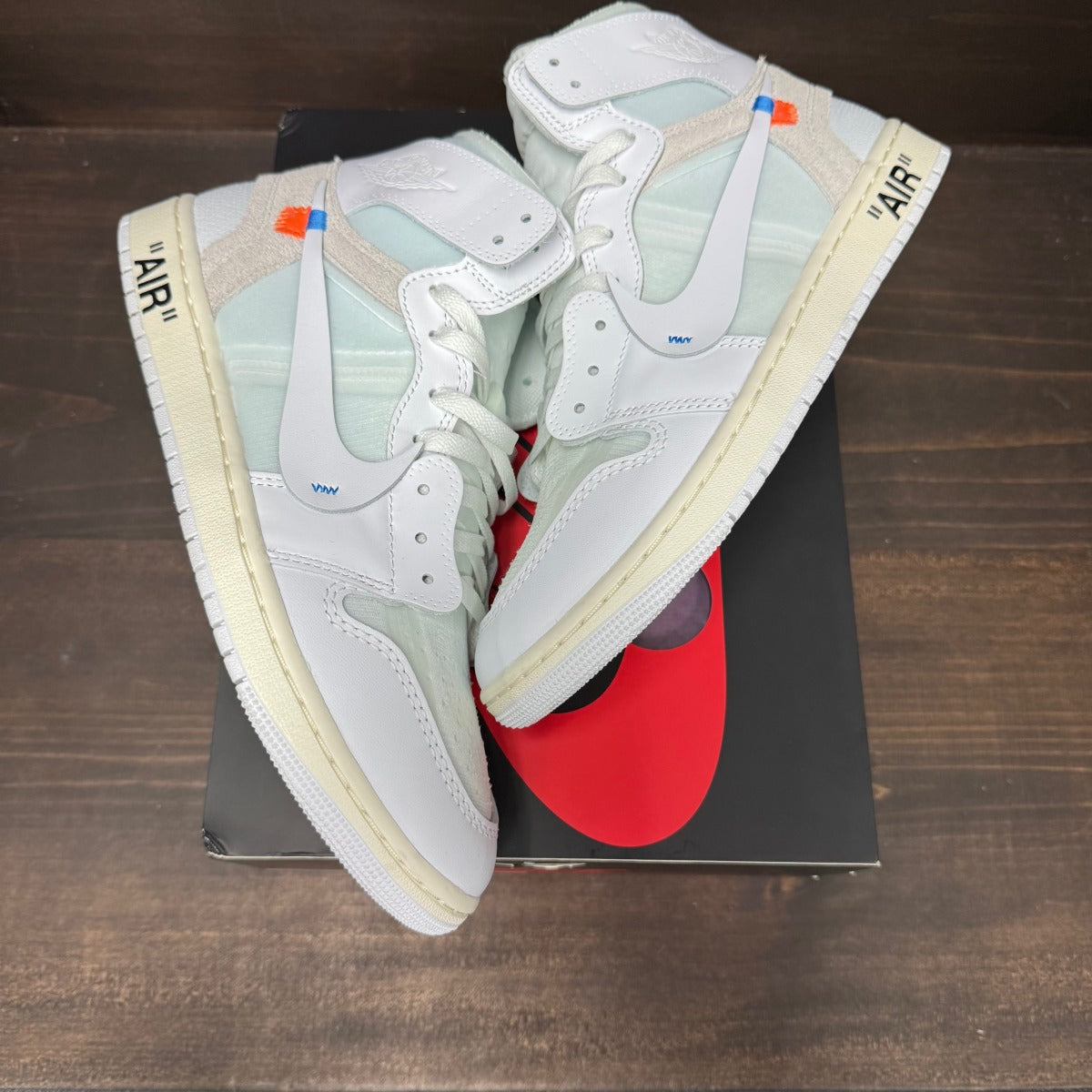 Jordan 1 Retro High Off-White Alaska - Image 2