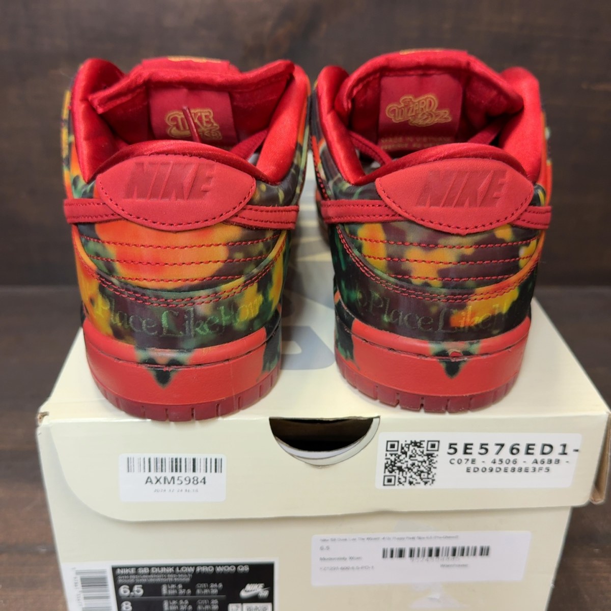 Nike SB Dunk Low The Wizard of Oz Poppy Field - Image 5