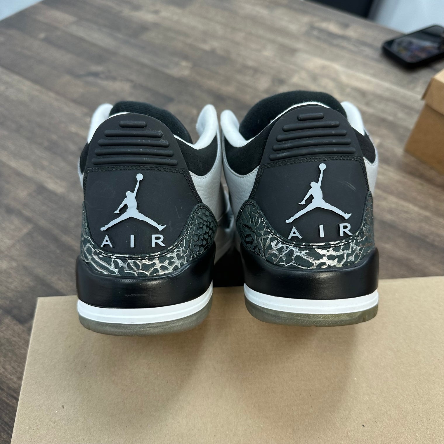 Wolf Grey Jordan 3 Retro (USED, No Box)