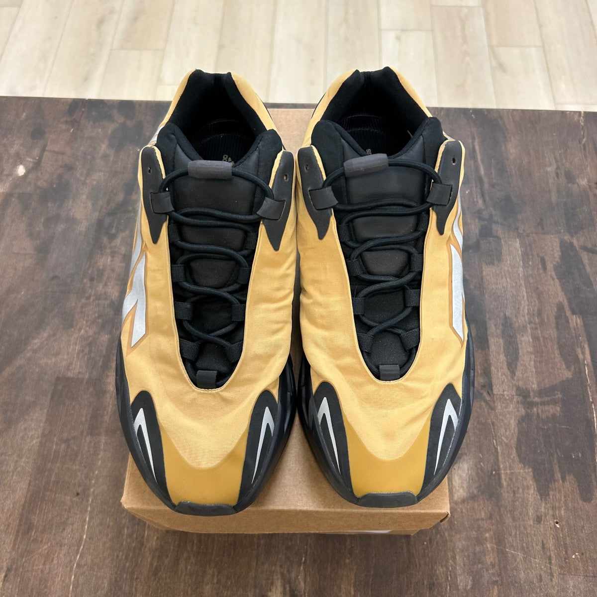 adidas Yeezy Boost 700 MNVN Honey Flux Size 11 (Pre-Owned) - Image 2