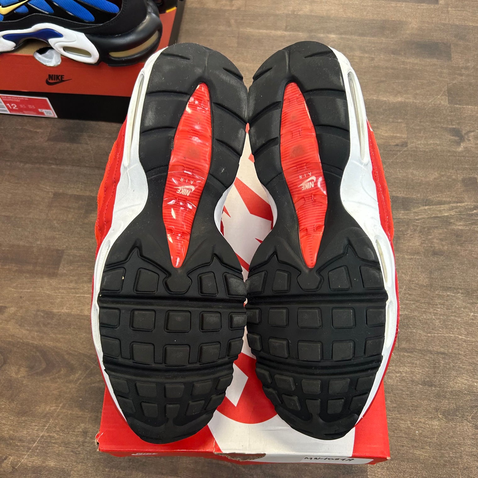 Picante Red Air Max 95 (USED)