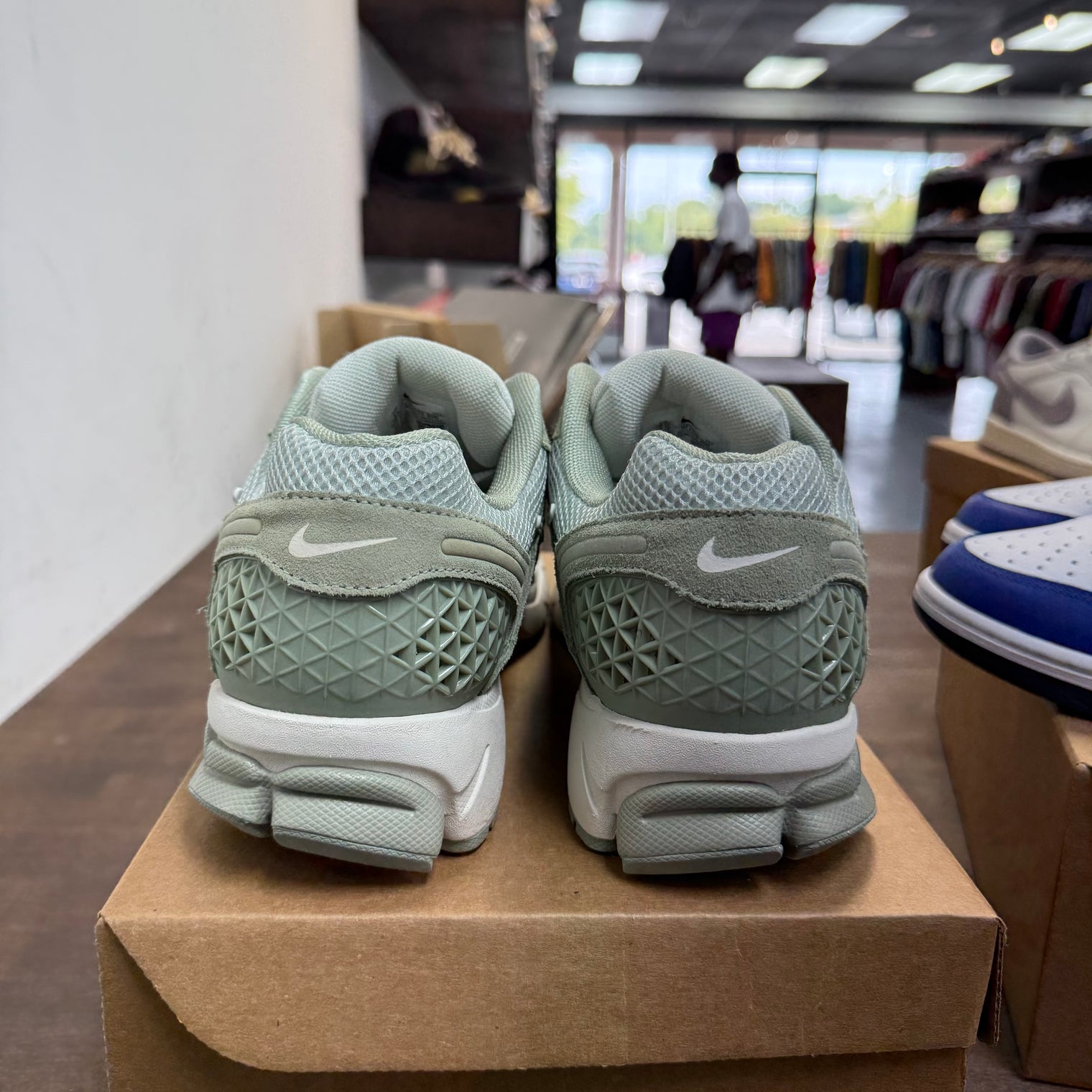 Jade Horizon Vomero 5 (USED, No Box)