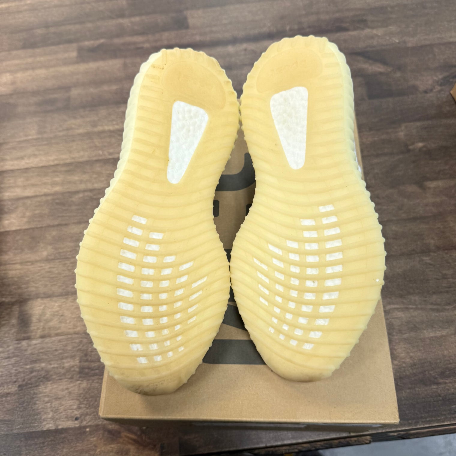 Zebra Yeezy 350 (USED)