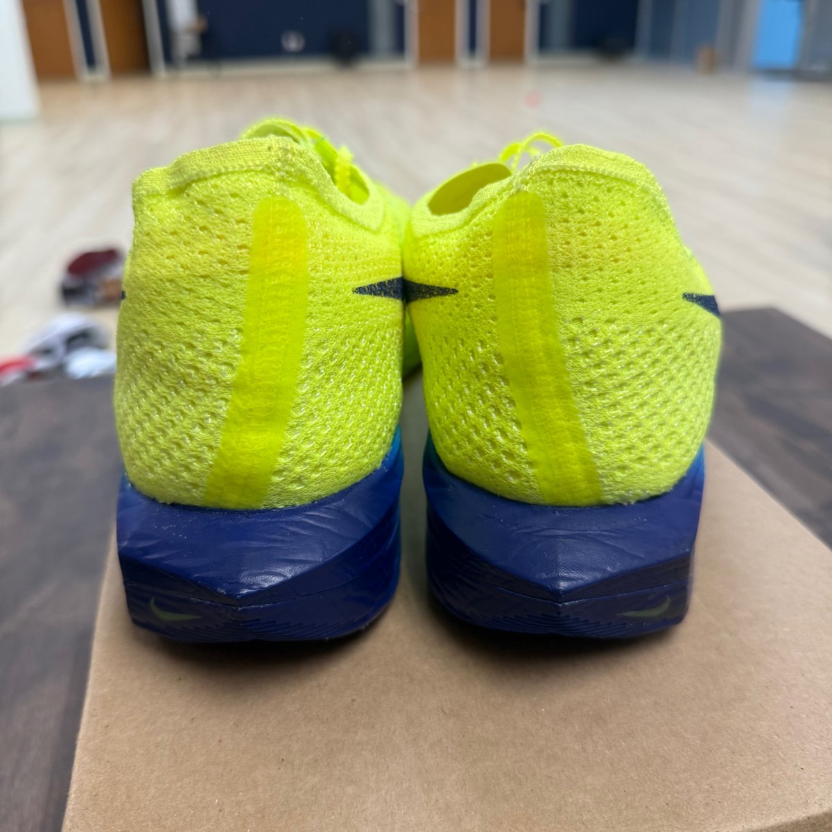 Nike ZoomX Vaporfly 3 Fast Pack Size 13 (Pre-Owned) - Image 5