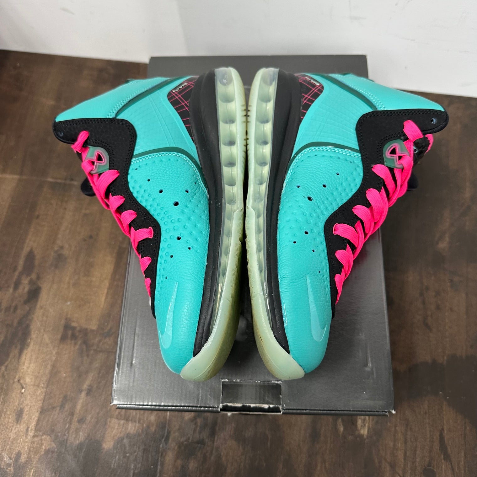 LeBron 8 South Beach (2021) (USED)