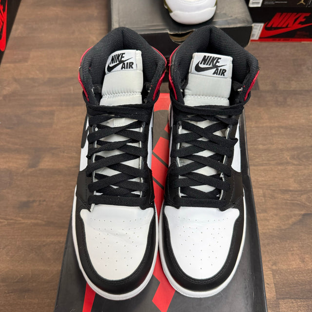 (GS) Black Toe Jordan 1 High (USED)