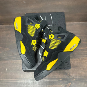 Jordan 4 Retro Thunder (2023) - Image 4