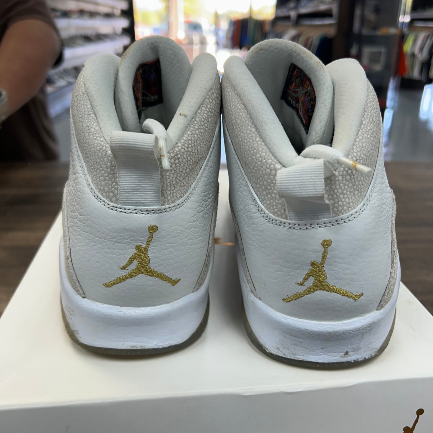 Drake OVO White Jordan 10 Retro (USED)