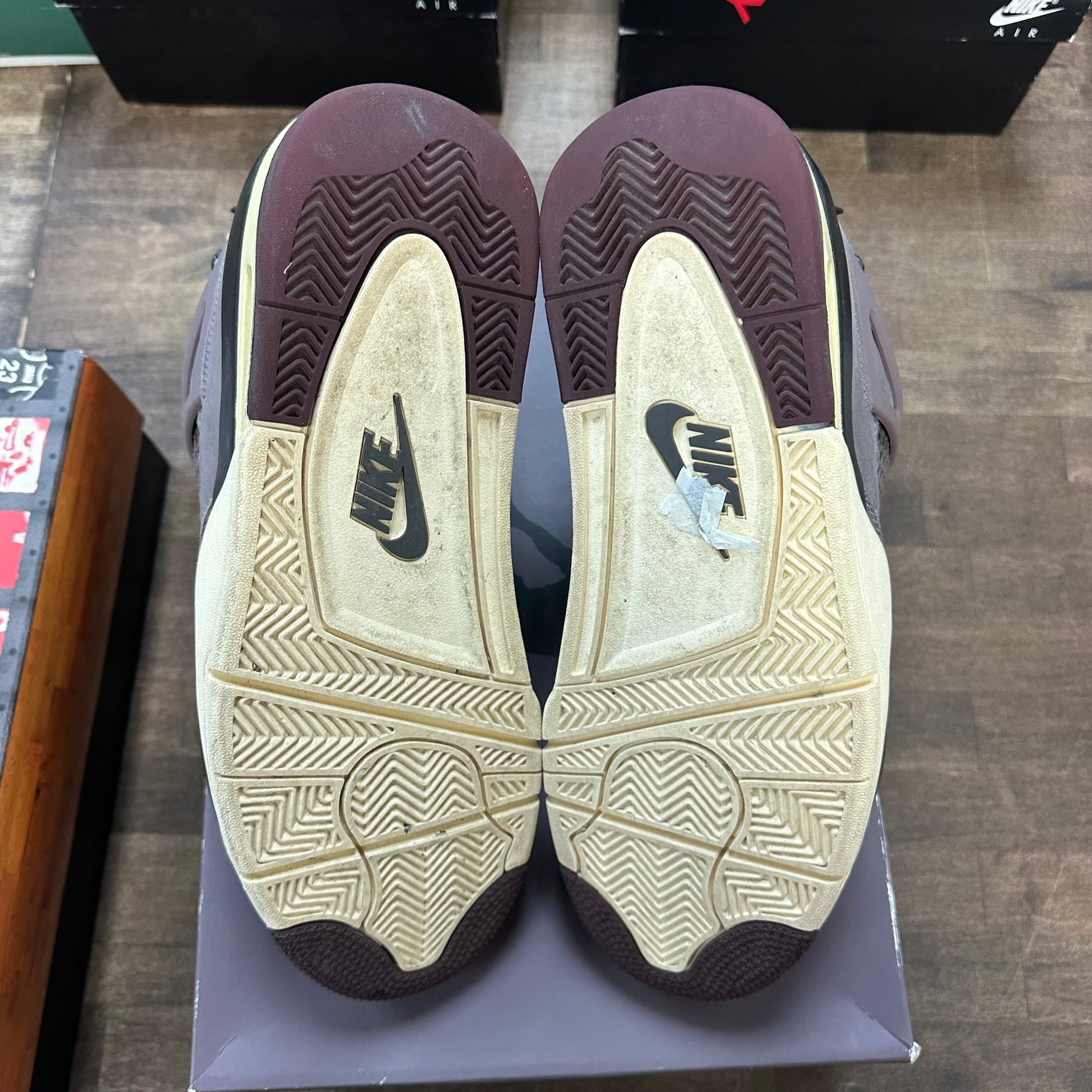 A Ma Maniere Violet Ore Jordan 4 Retro (USED)