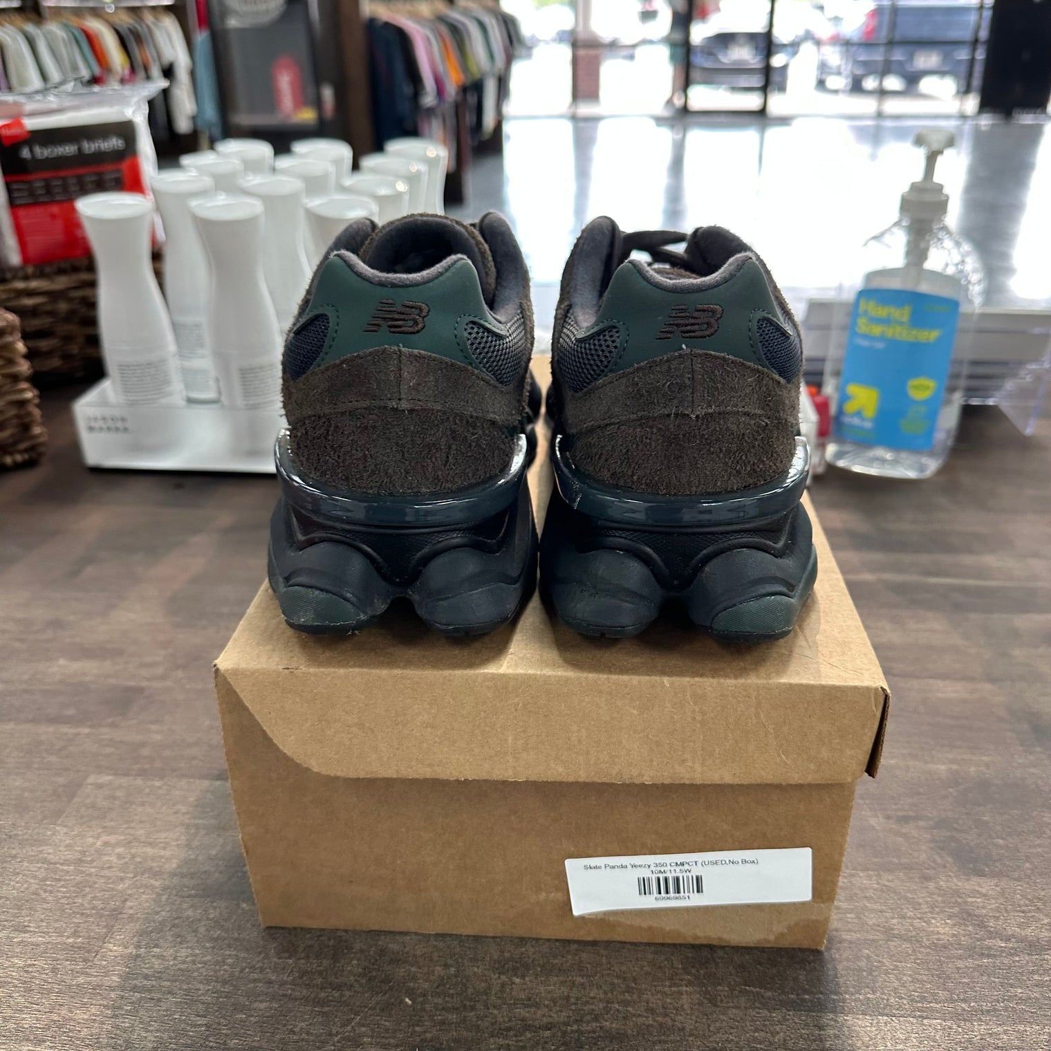 Beef and Broccoli New Balance 9060 (Used, No Box)