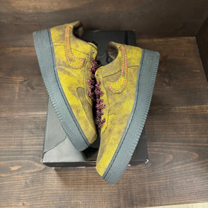 Nike Air Force 1 Low '07 QS Boucle Desert Moss Fierce Pink - Image 2