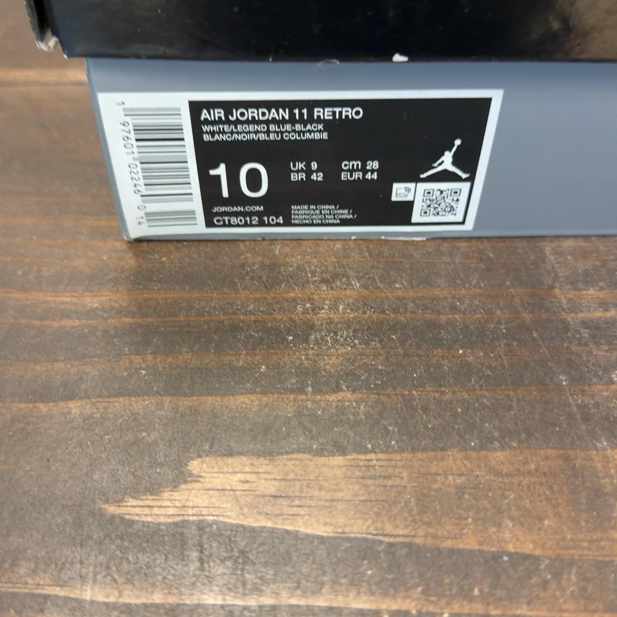 Jordan 11 Retro Legend Blue (2024) Size 10 (Pre-Owned) - aux