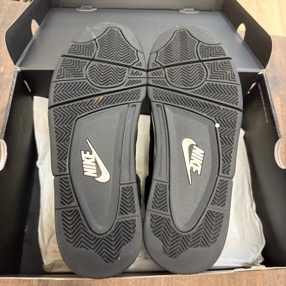 Jordan 4 Retro Black Cat (2025) - Image 2