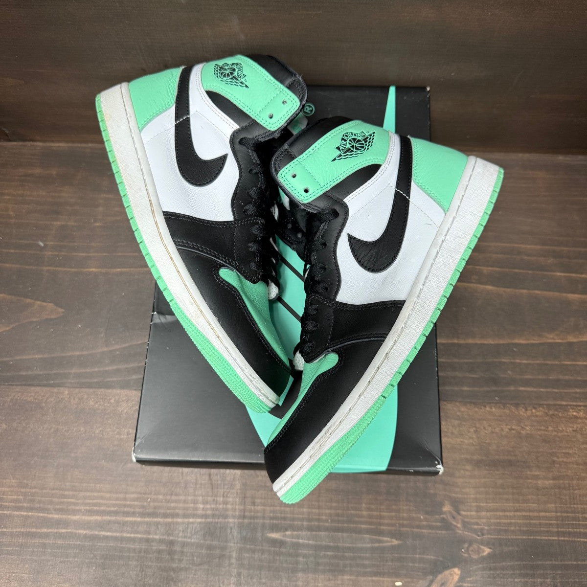 Jordan 1 Retro High OG Green Glow - Image 2