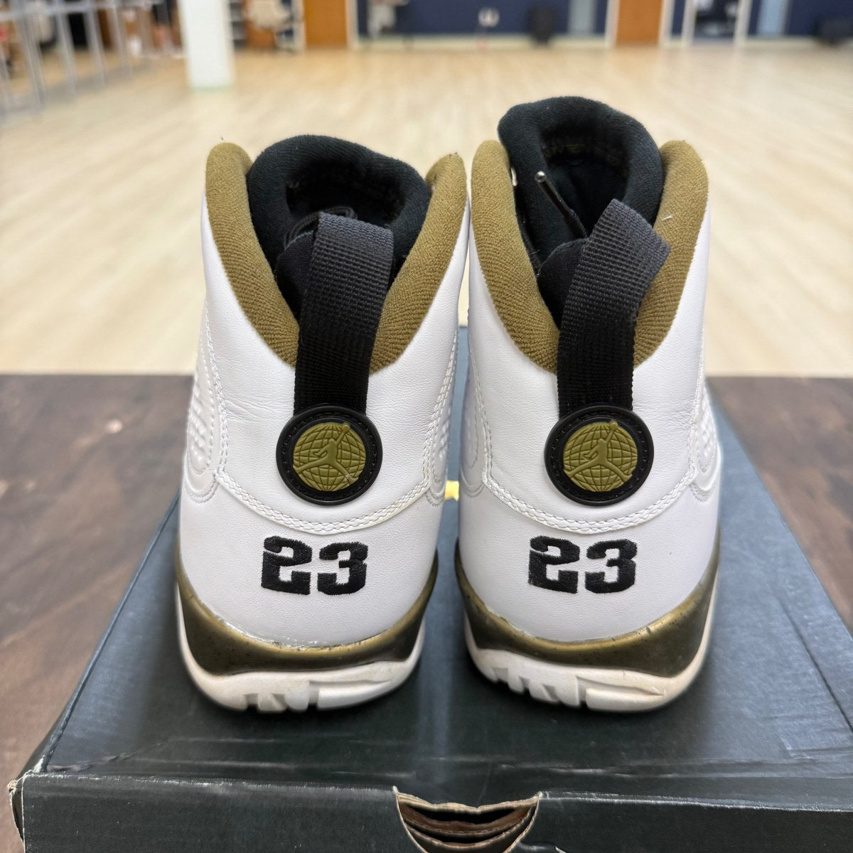 Jordan 9 Retro Statue Size 11.5 (Pre-Owned) - Image 5