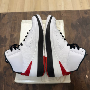 Jordan 2 Retro OG Chicago (2022) - Image 5