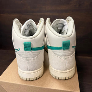 Nike Dunk High First Use Sail Size 8 (Pre-Owned) - Image 4