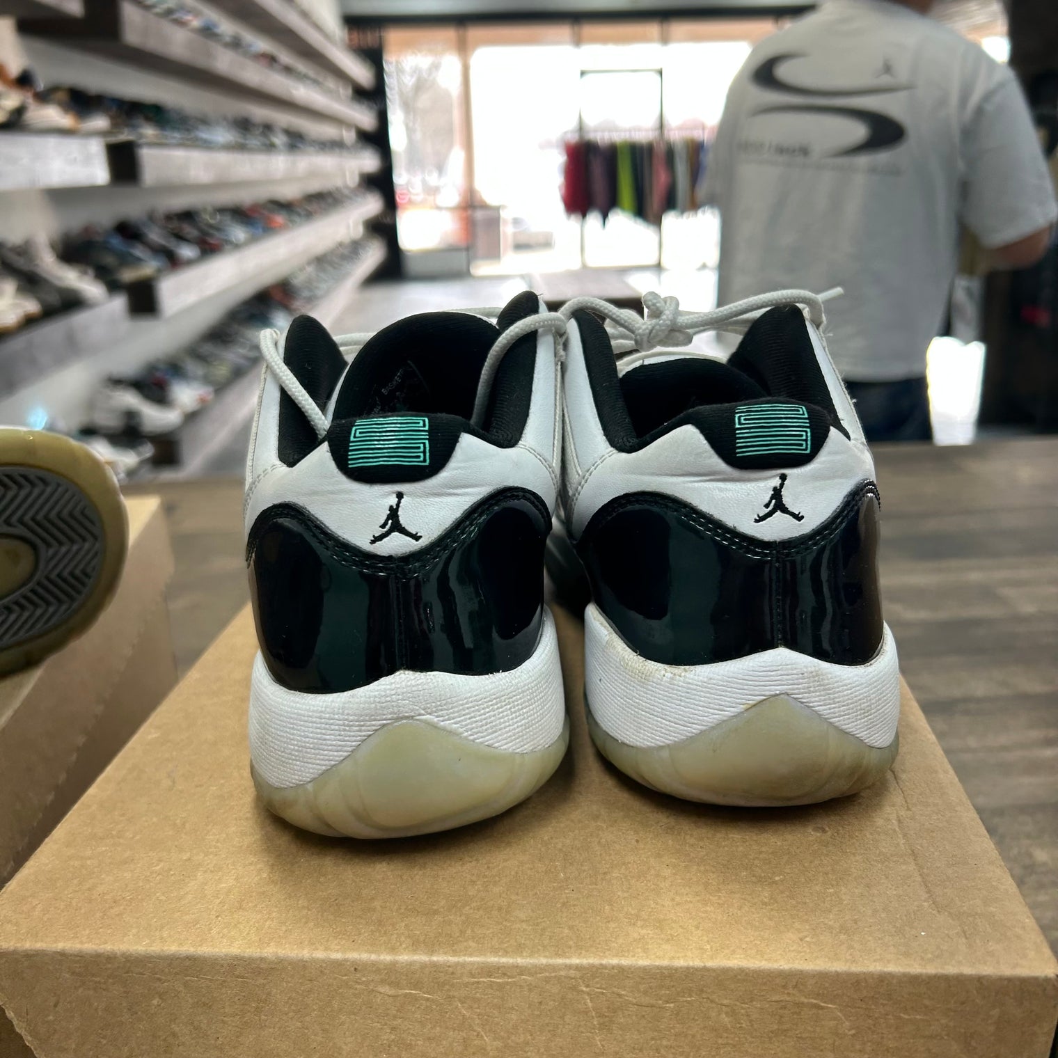 Jordan 11 Retro Low Iridescent (GS) (US 6.5Y) (USED, No Box)