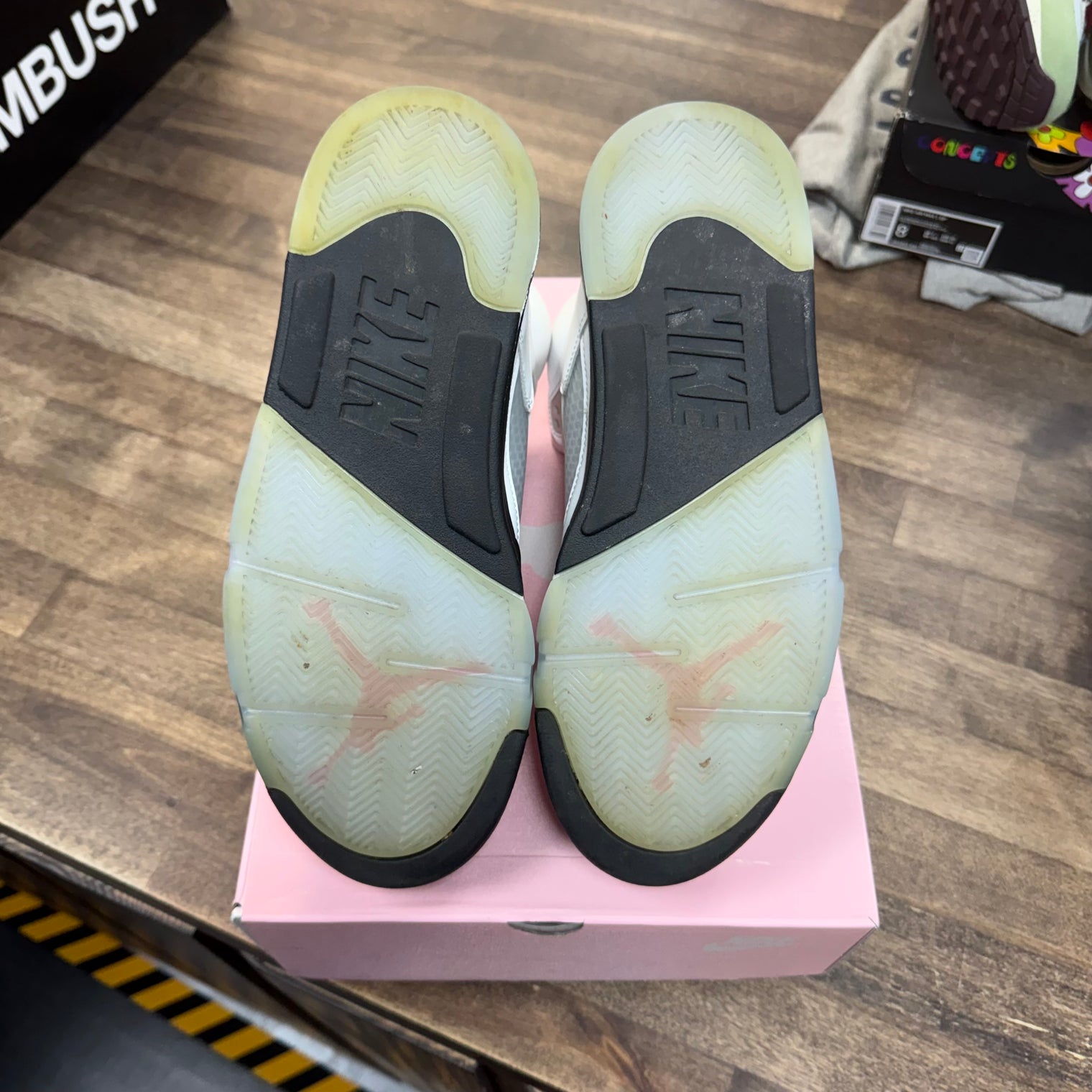 Medium Soft Pink Jordan 5 Retro (USED)