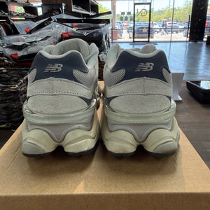 New Balance 9060 Moonrock Linen Size 5.5 (Pre-Owned) - Image 4