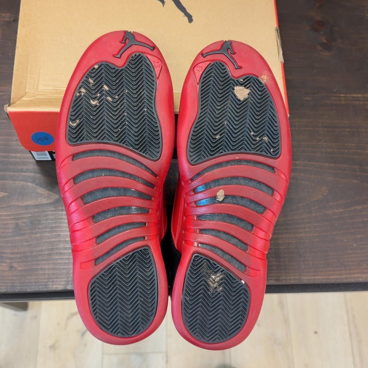 Jordan 12 Retro Flu Game (2016) Size 11.5 (Pre-Owned) - aux