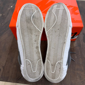 Nike Blazer Low sacai Iron Grey - Image 3