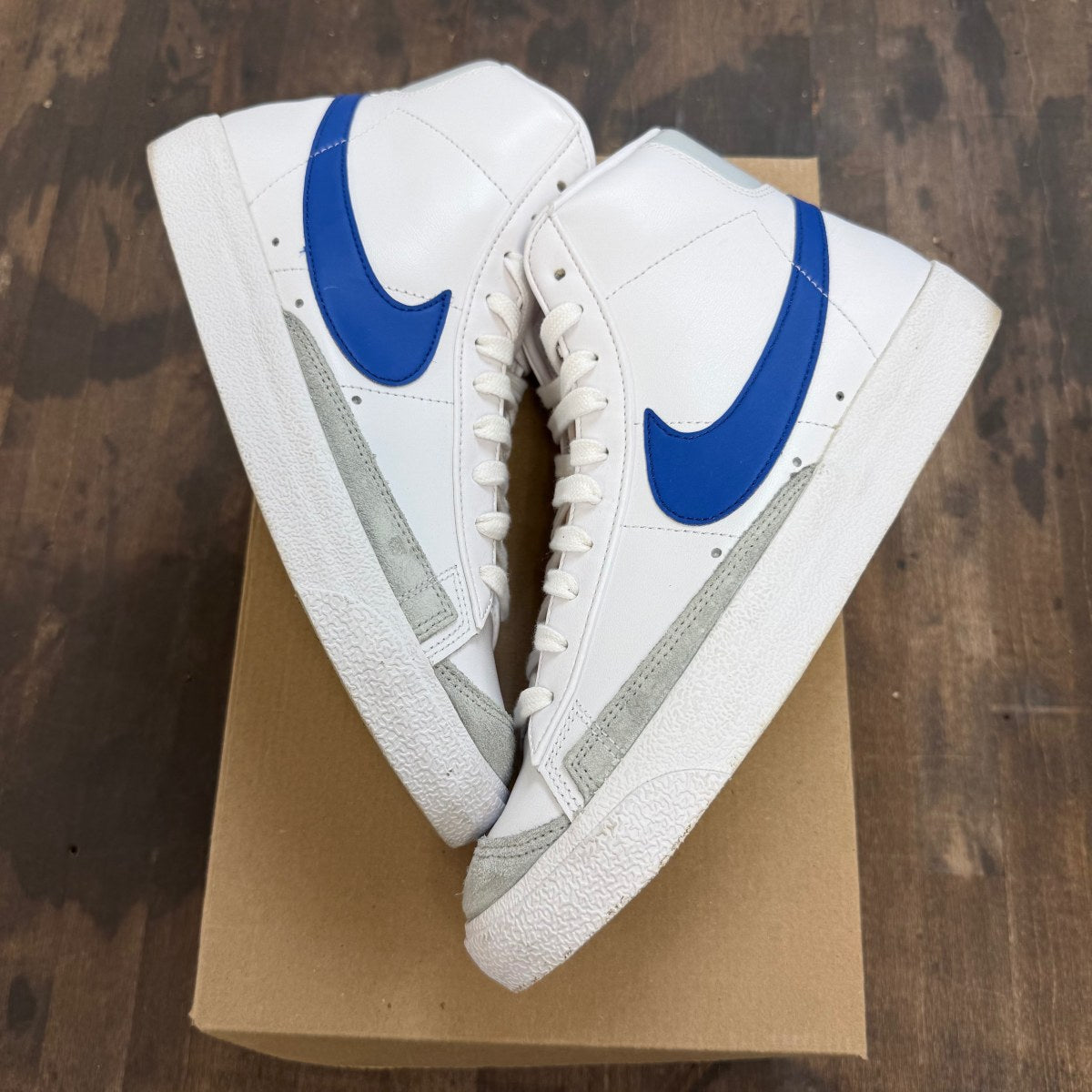 Nike Blazer Mid 77 Vintage White Game Royal Size 9 (Pre-Owned) - Image 1