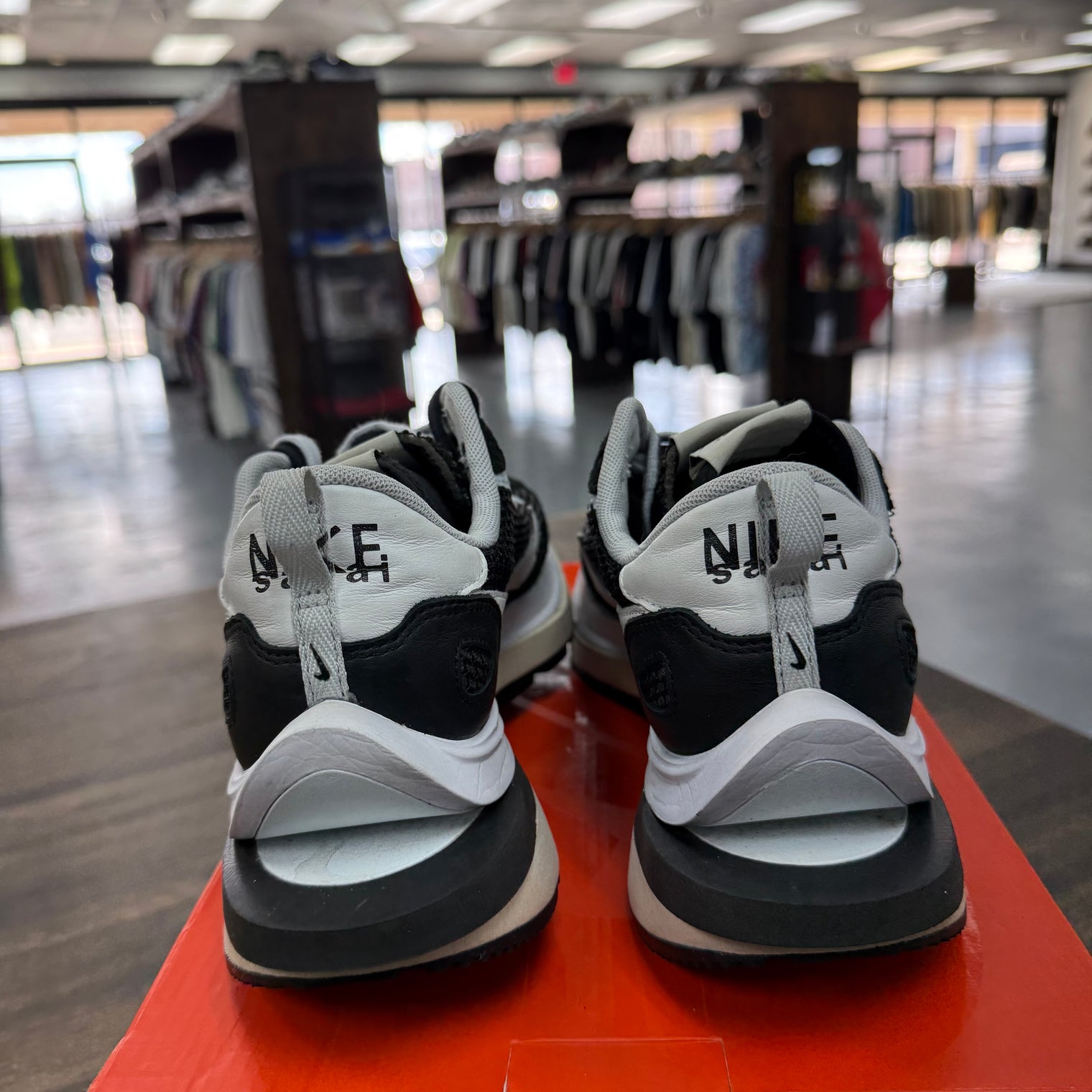 Nike Vaporwaffle sacai Black White (US 10.5) (USED)