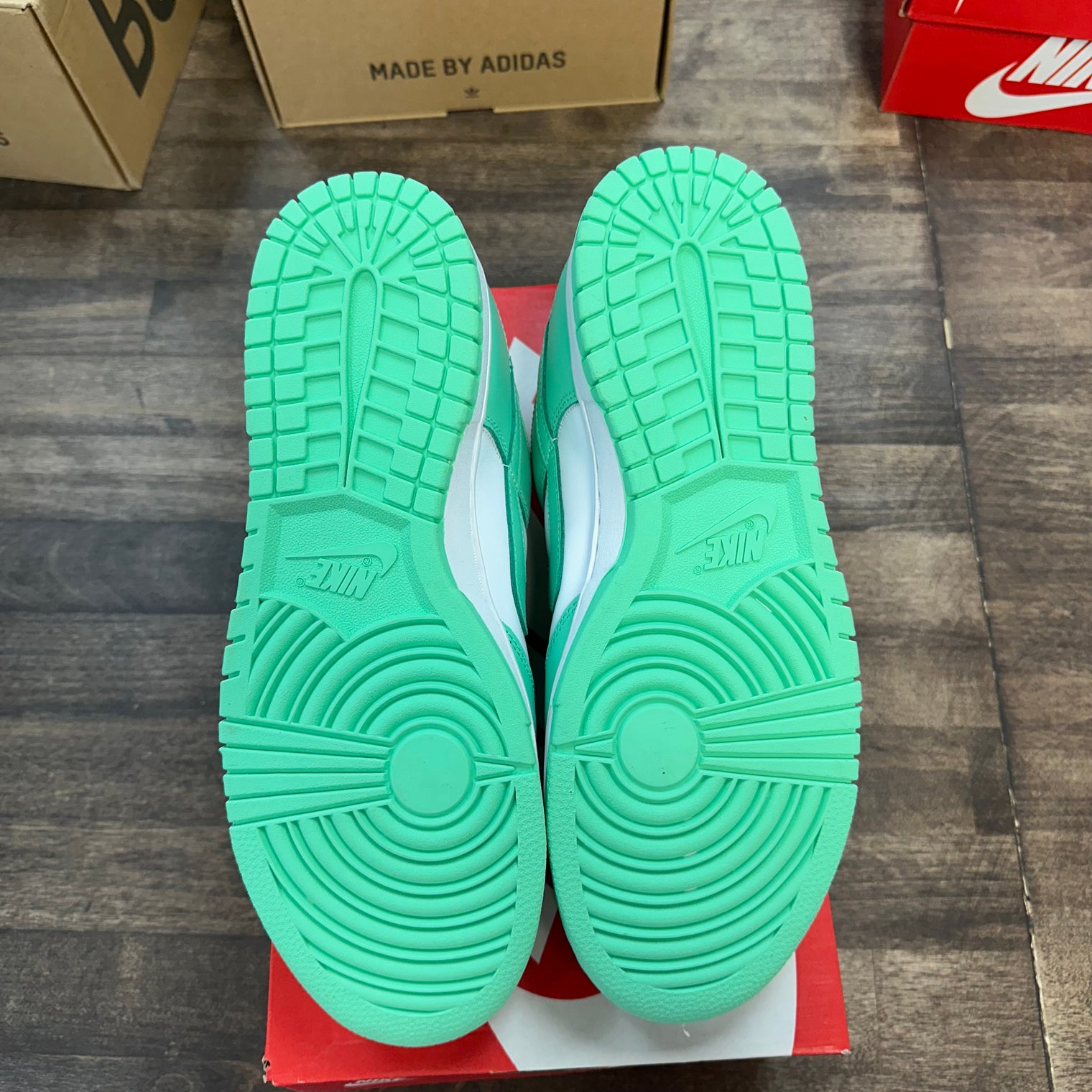 Green Glow Nike Dunk Low (W) (Lightly Worn)