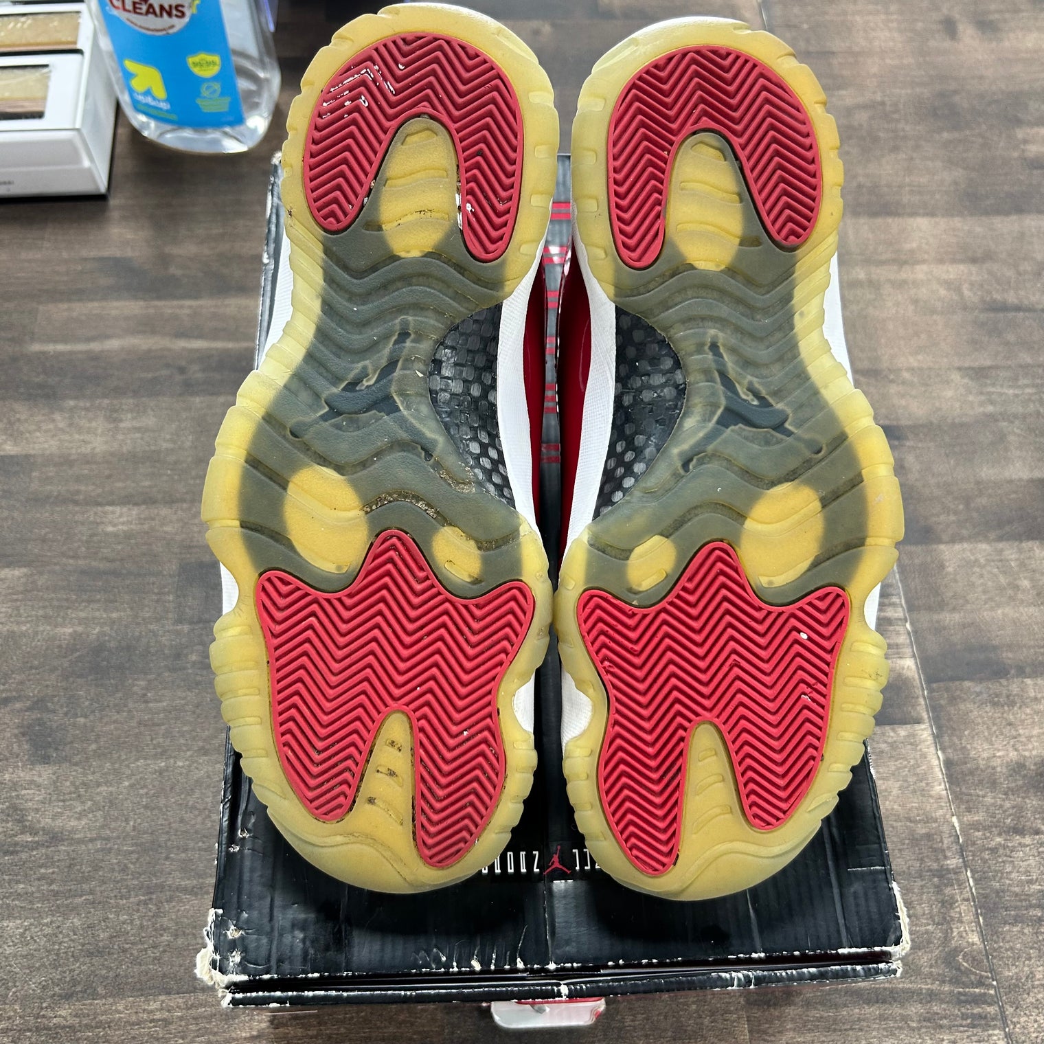 Win like 96 Jordan 11 Retro (USED)