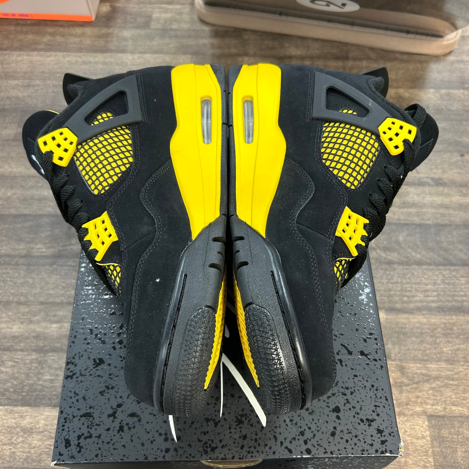 Yellow Thunder Jordan 4 Retro (Lightly Worn)