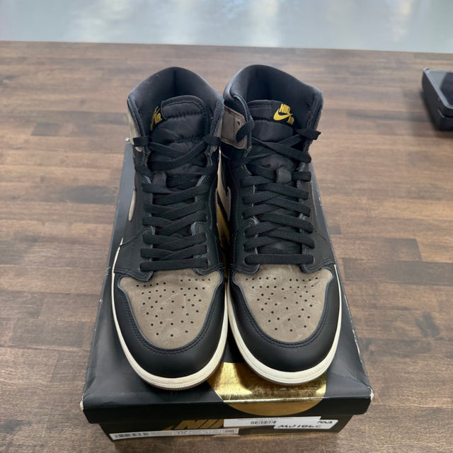 Jordan 1 Retro High OG Palomino (US 10) (USED)