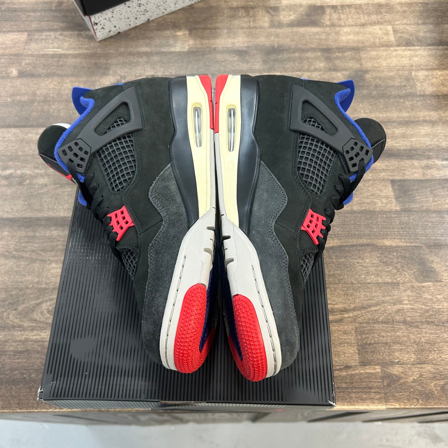 Rare Air Jordan 4 Retro (Gold Lettering) (USED)