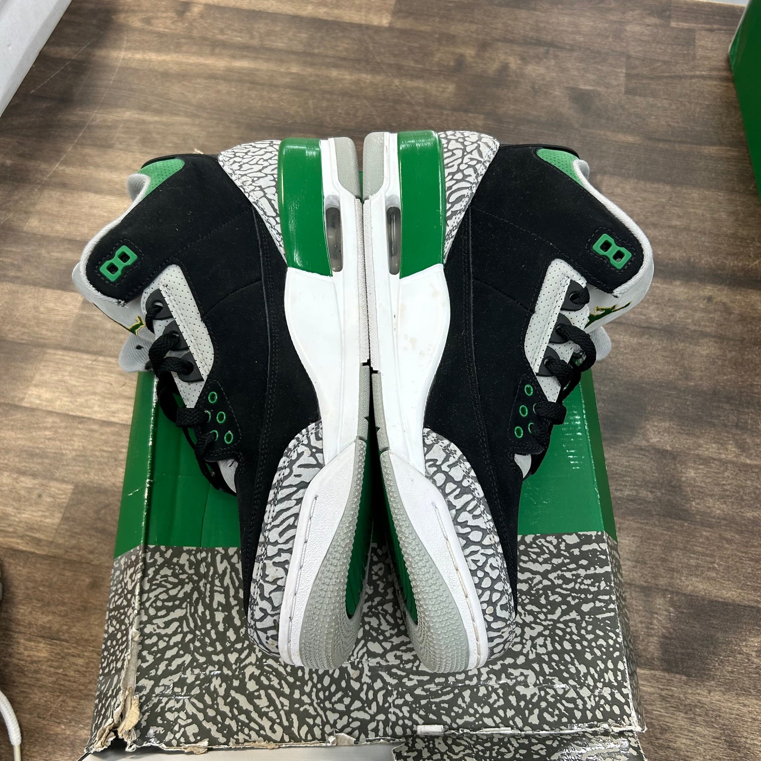 Pine Green Jordan 3 Retro (Used)